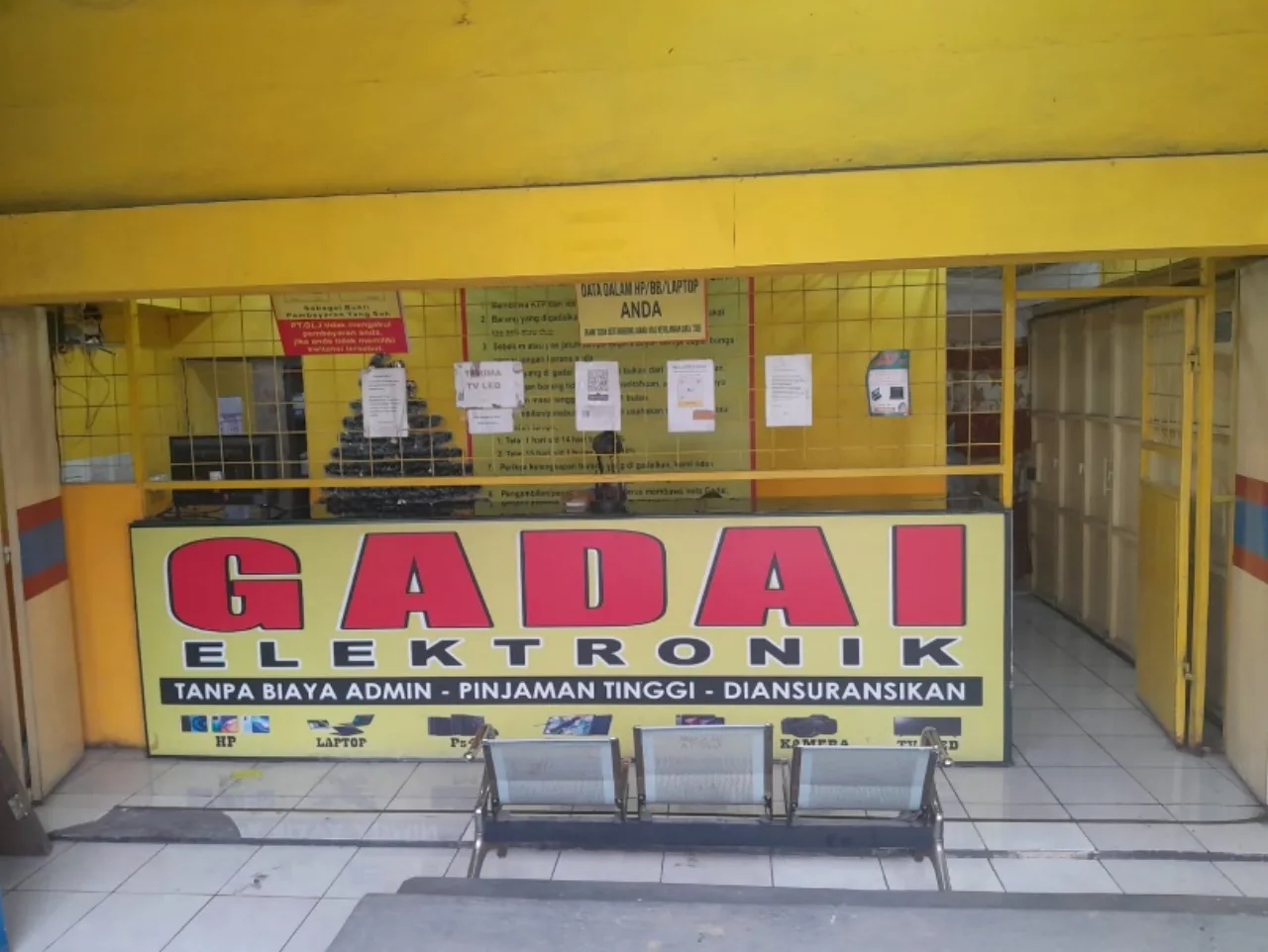 Gadai Laksana Jaya Amir Machmud