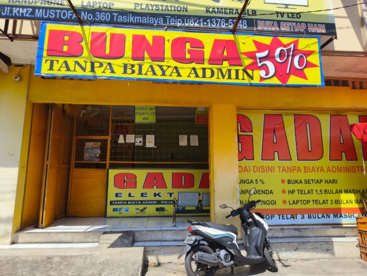 Gadai Laksana Jaya KHZ Mustofa